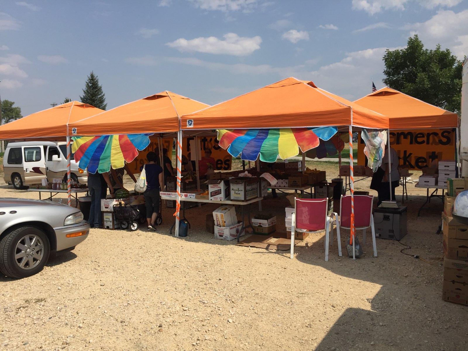 Douglas, WY fruit stand