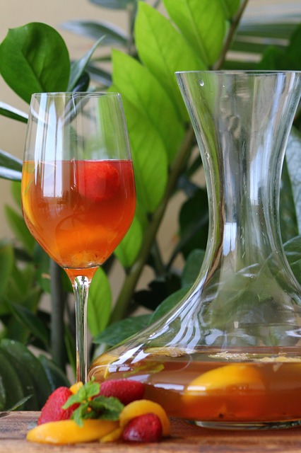 Peach wine, peach infusion drink.
